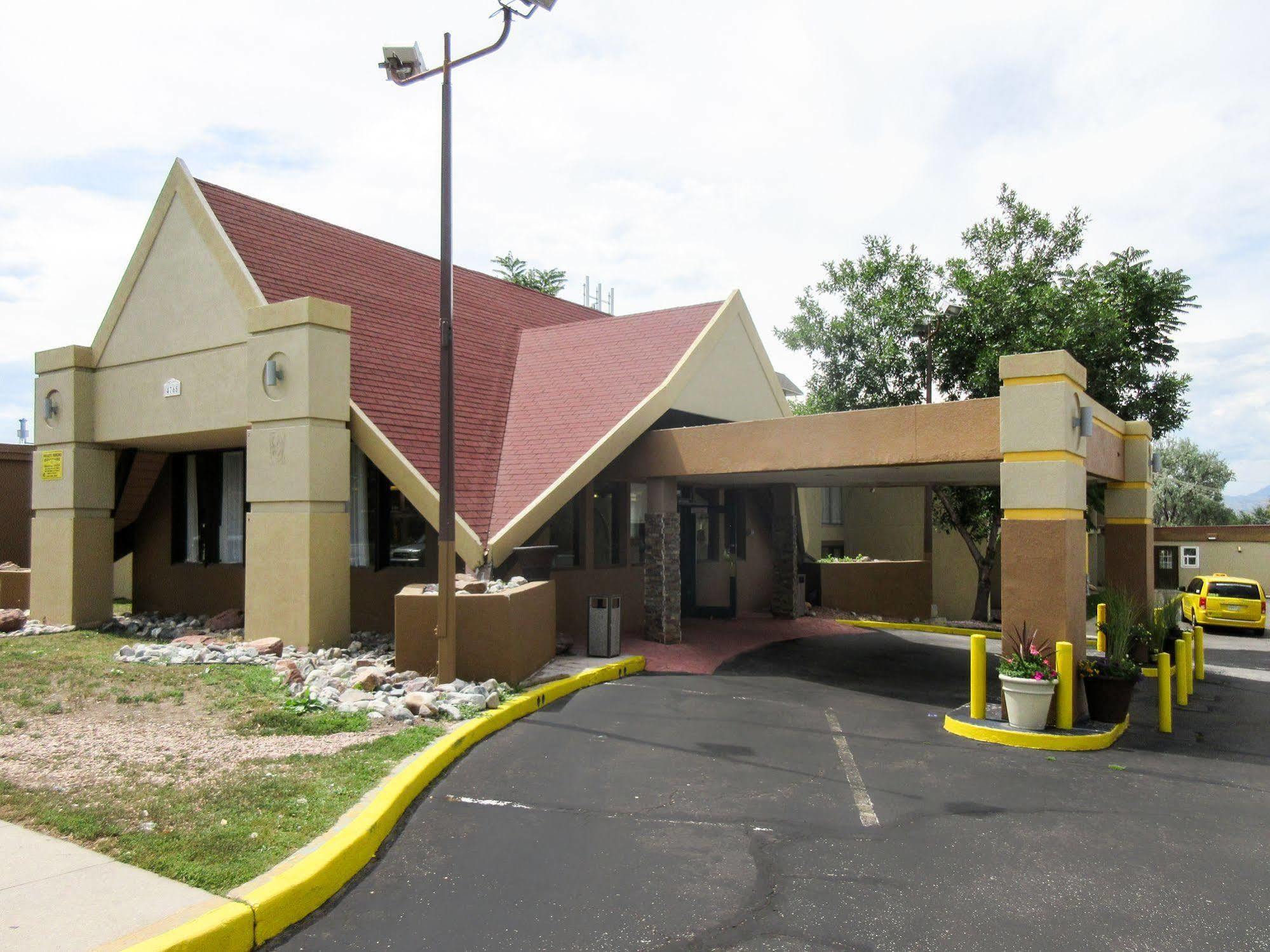 Rodeway Inn & Suites เดนเวอร์ ภายนอก รูปภาพ